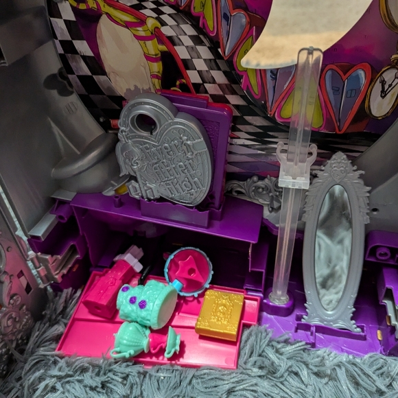 Ever after high doll house - Picture 4 of 6